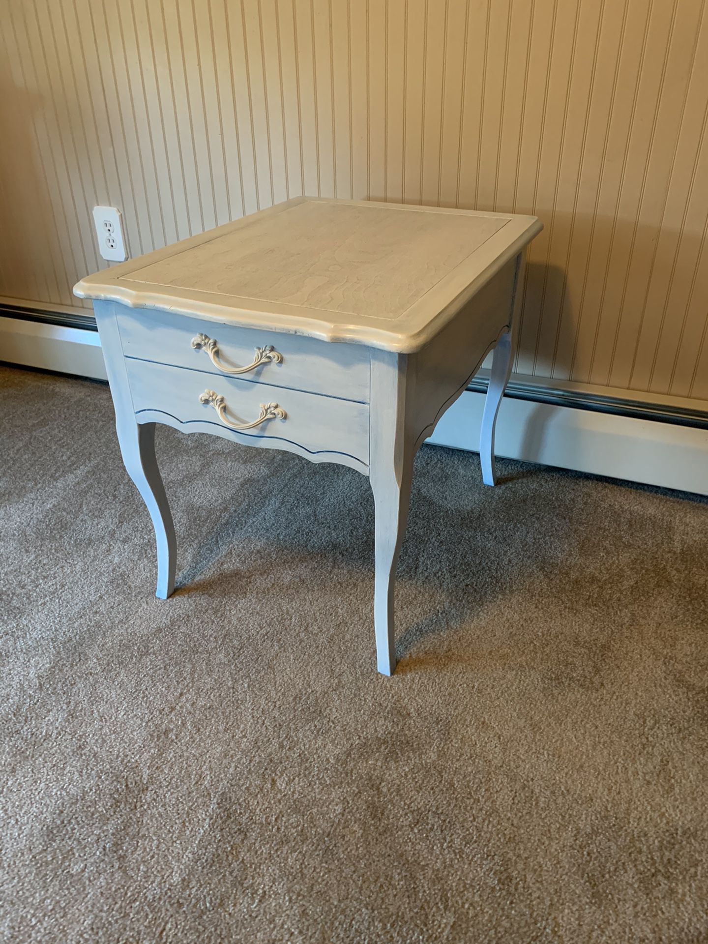 Night stand / End Table