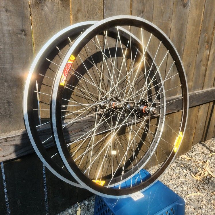 Velocity 700 Fixed/freewheel Wheelset 100 OBO