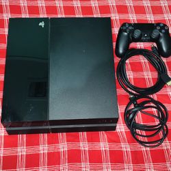 PLAYSTATION 4 SYSTEM BUNDLE