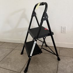 Heavy duty 2 step  ladder - L136