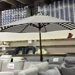 SunVilla  Patio Umbrella