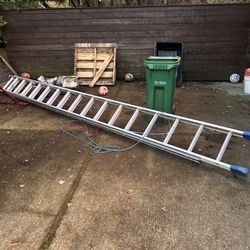 Werner 32 Ft Extension Ladder With End caps - Type 1