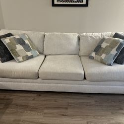 Rooms To Go Light Tan Couch Great Condition 