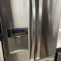 kenmore refrigerator  30 inches 3 door m