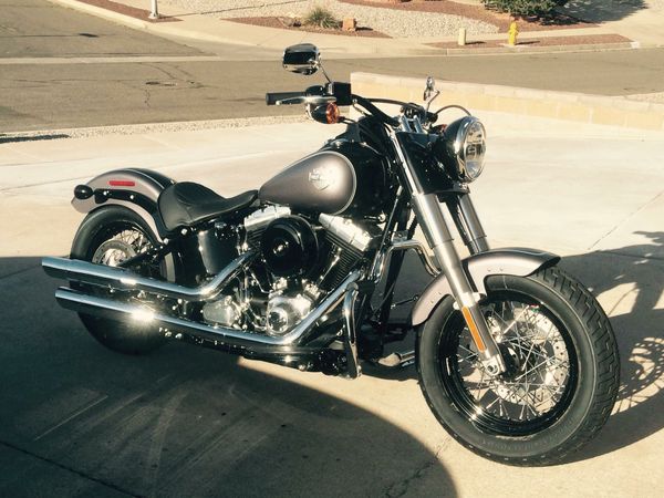Motorcycle 2015 harley davidson, 1190 miles, excellent condition $12500
