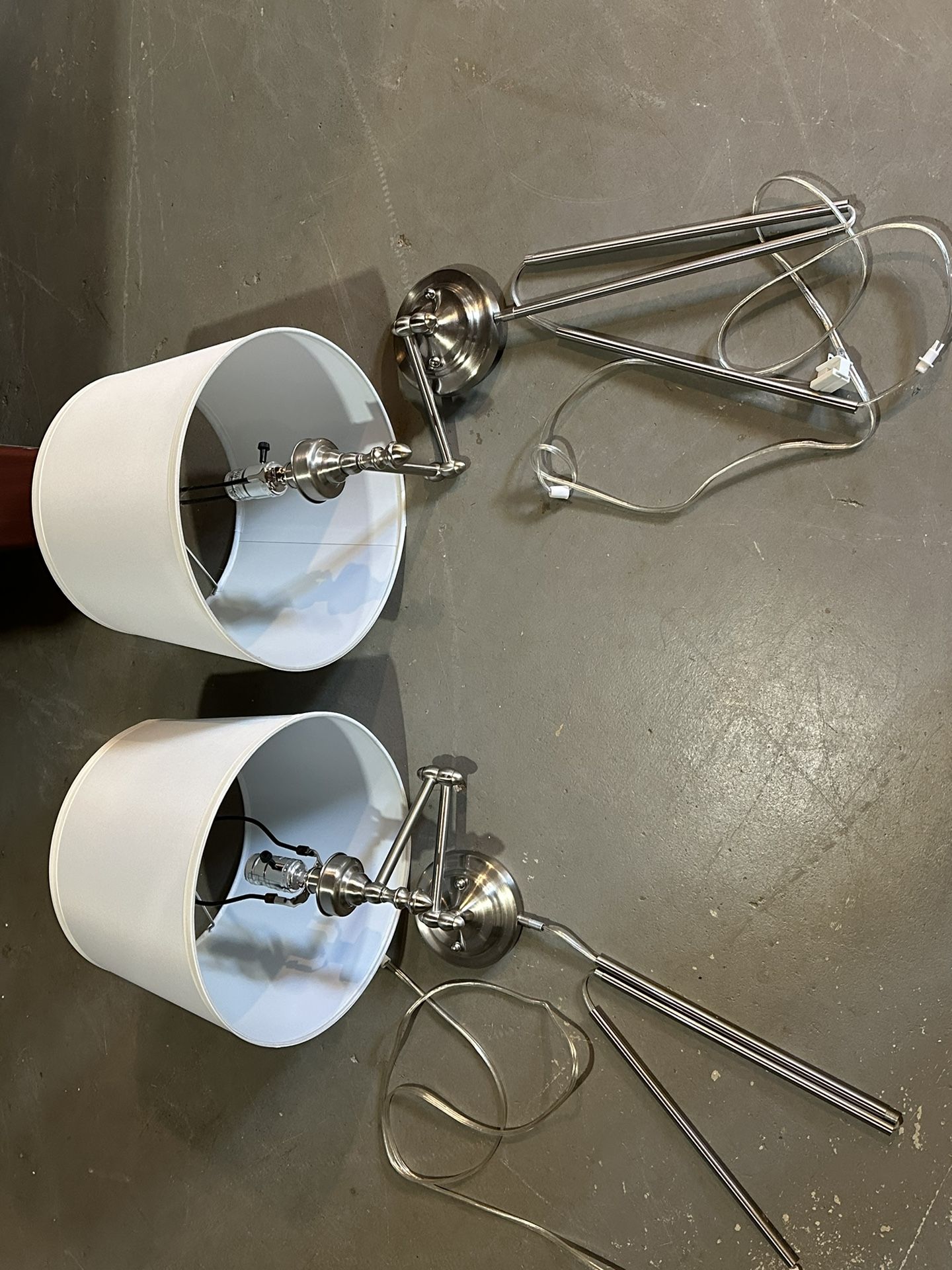 Wall Lamps - Adjustable 