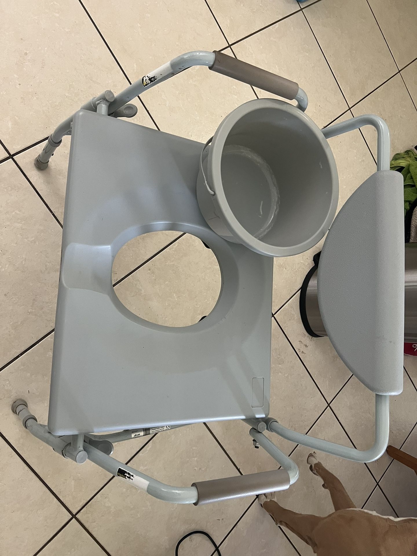 XL Commode For Handicap