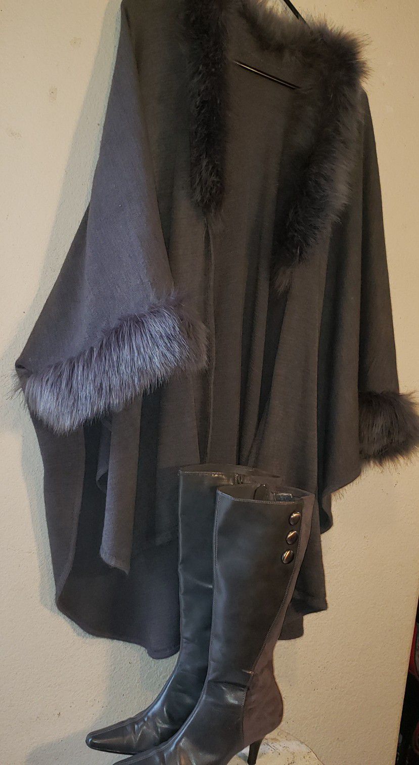 Cape /Pancho? Grey Faux Fur On Collar & Cuffs  ! Boots Xtra