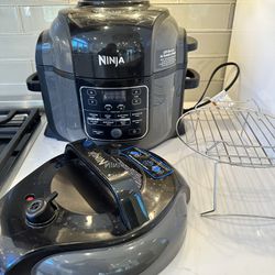 Ninja OP302 Foodi 9-in-1 Pressure, Broil, Dehydrate, Slow Cooker