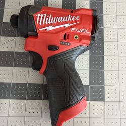 Milwaukee M12 Impact Driver 