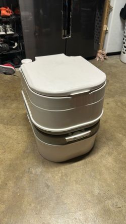 Portable toilet for camping