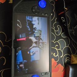 ASUS - ROG Ally X 7" 120Hz FHD 1080p Gaming Handheld - AMD Ryzen Z1 4TB Bundle.