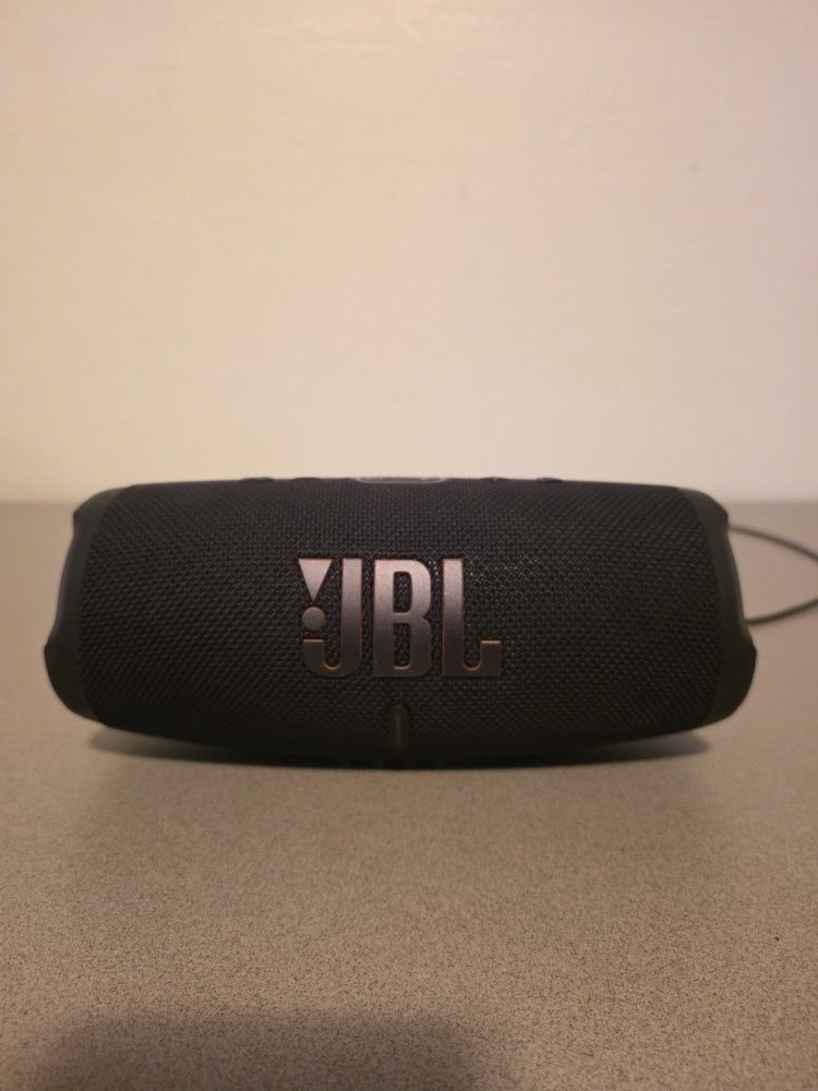 JBL Charge 5 Portable Bluetooth Speaker System