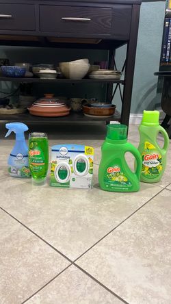 Gain, Febreze Bathroom Small Spaces, Febreze Fabric