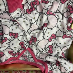 Hello Kitty Woman’s Valentines Day Xl Long Sleeve night Gown  2025