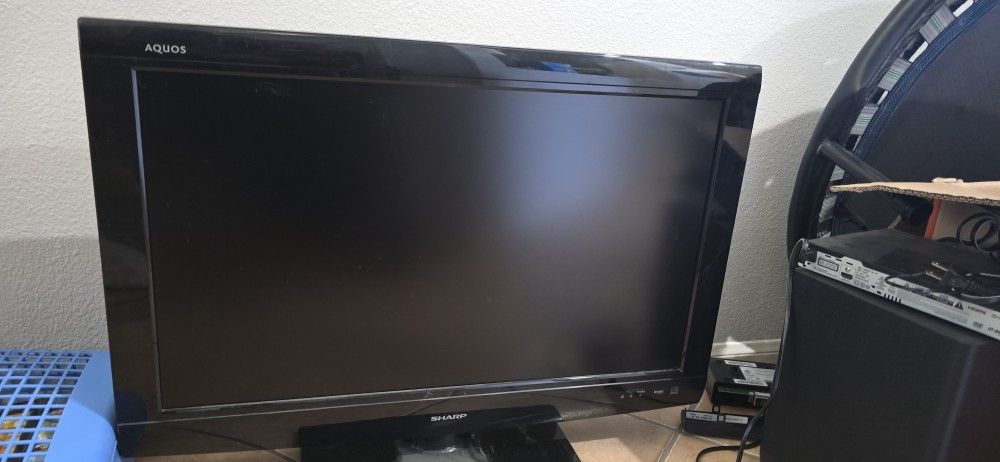34" SHARP TV