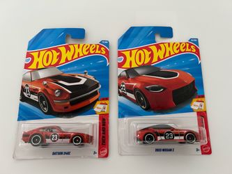 Hot Wheels Nissan Z (2) car lot