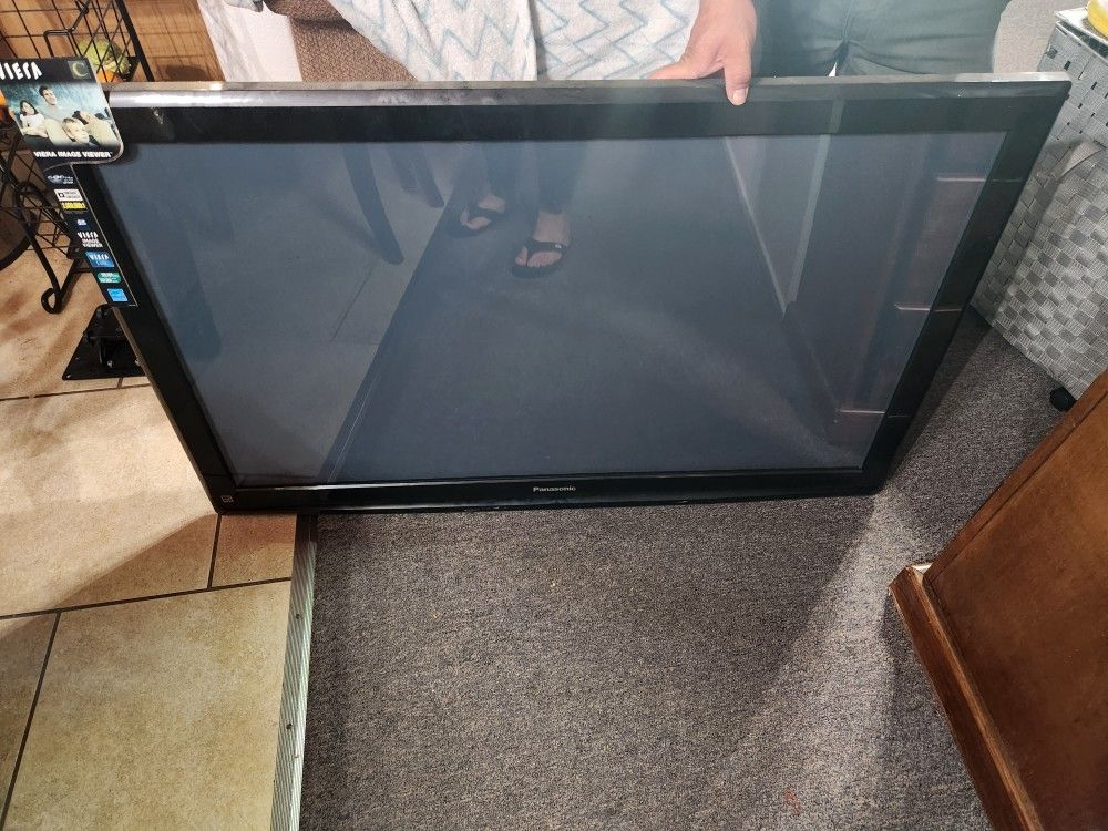 Used 46" Panasonic Tv