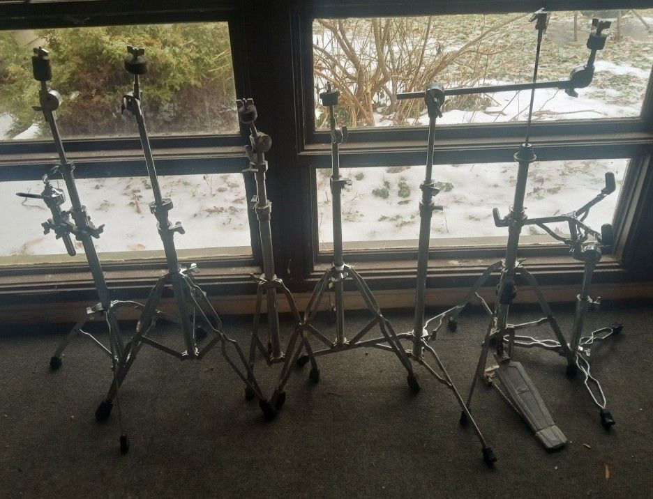 Cymbal Stands (Pearl, Ludwig)