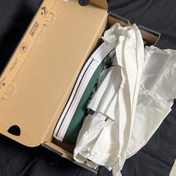 Forest Green Converse size 8 Brand New