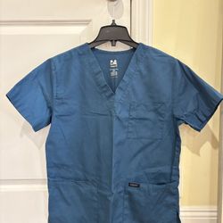 FREE Scrub Top Size Small 