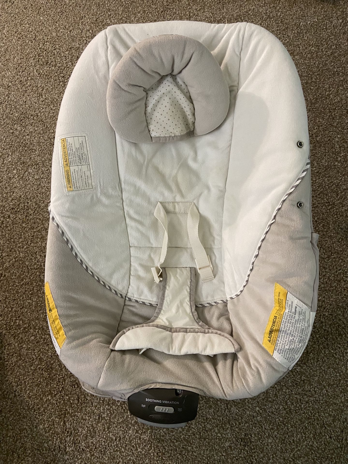 Graco baby bouncer vibrator smooth vibration battery operated Whashable Already washed