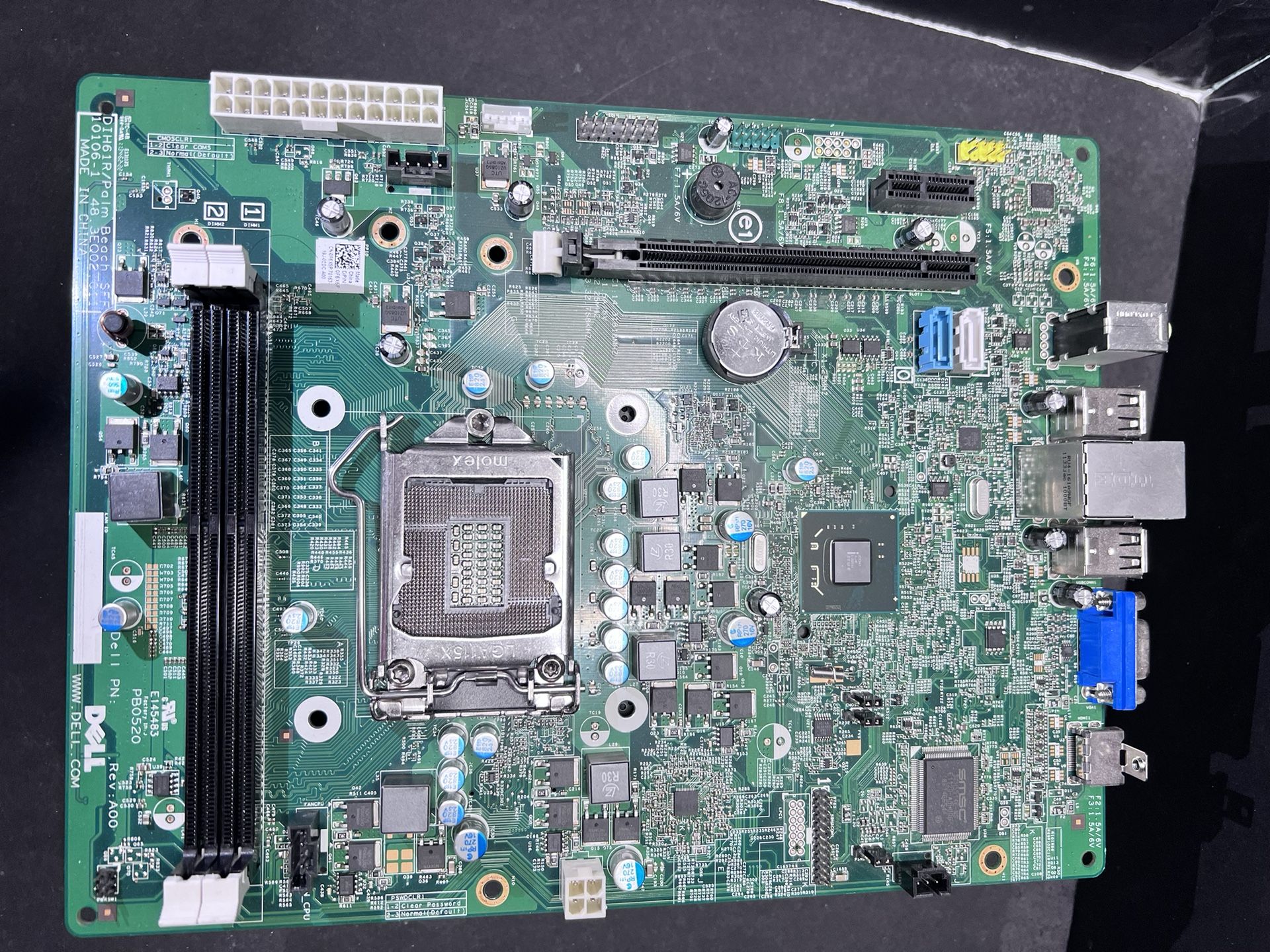 Dell Optiplex 390 CN-0F6X5P-70163-19J-02DC-A00 Motherboard