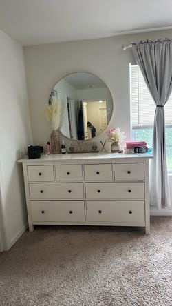 White Wood Dresser with 8 Drawers