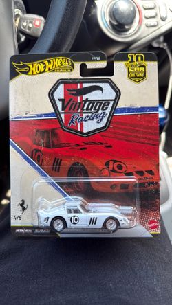 Hot Wheels Premium Vintage Ferrari 250 GTO 4/5
