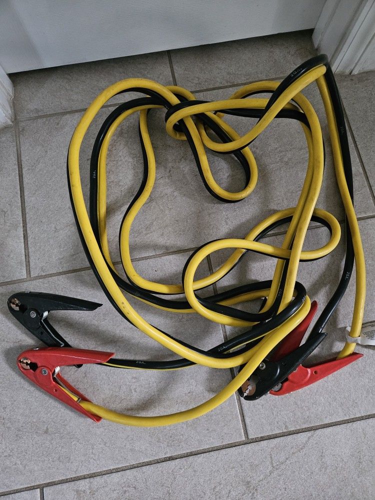 HEAVY DUTY JUMPERS. CABLES