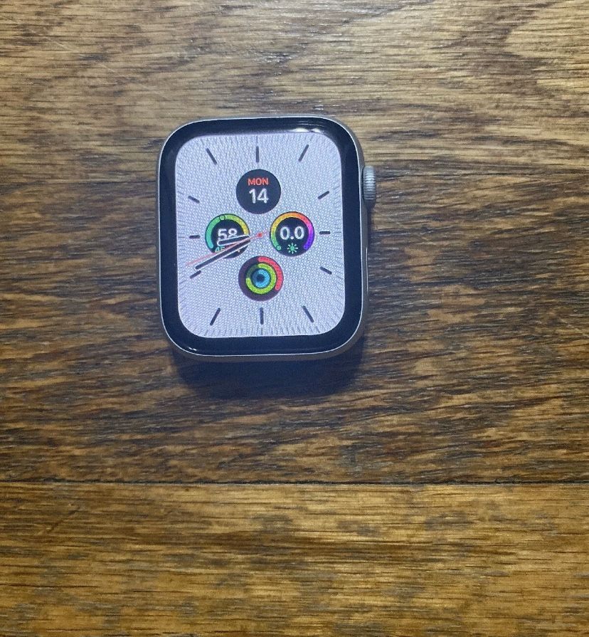 Apple Watch series 4 GPS + Cellular