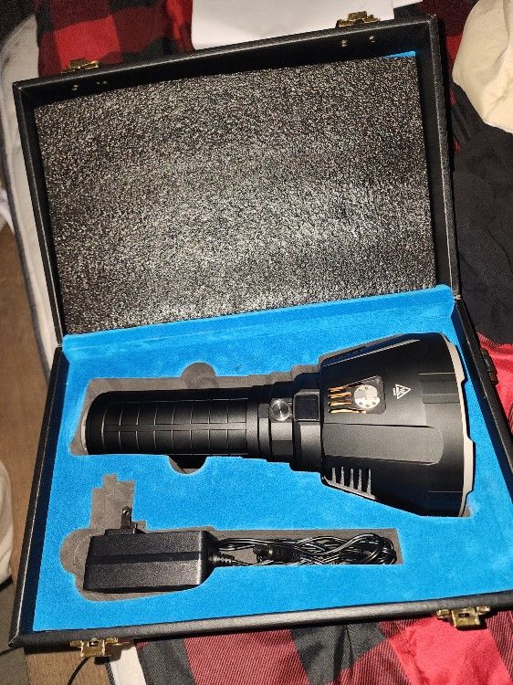 Imalent Flashlight