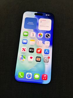 AT&T & Cricket IPhone 16 Pro Max 256Gb clean like new with Battery Health of %89.