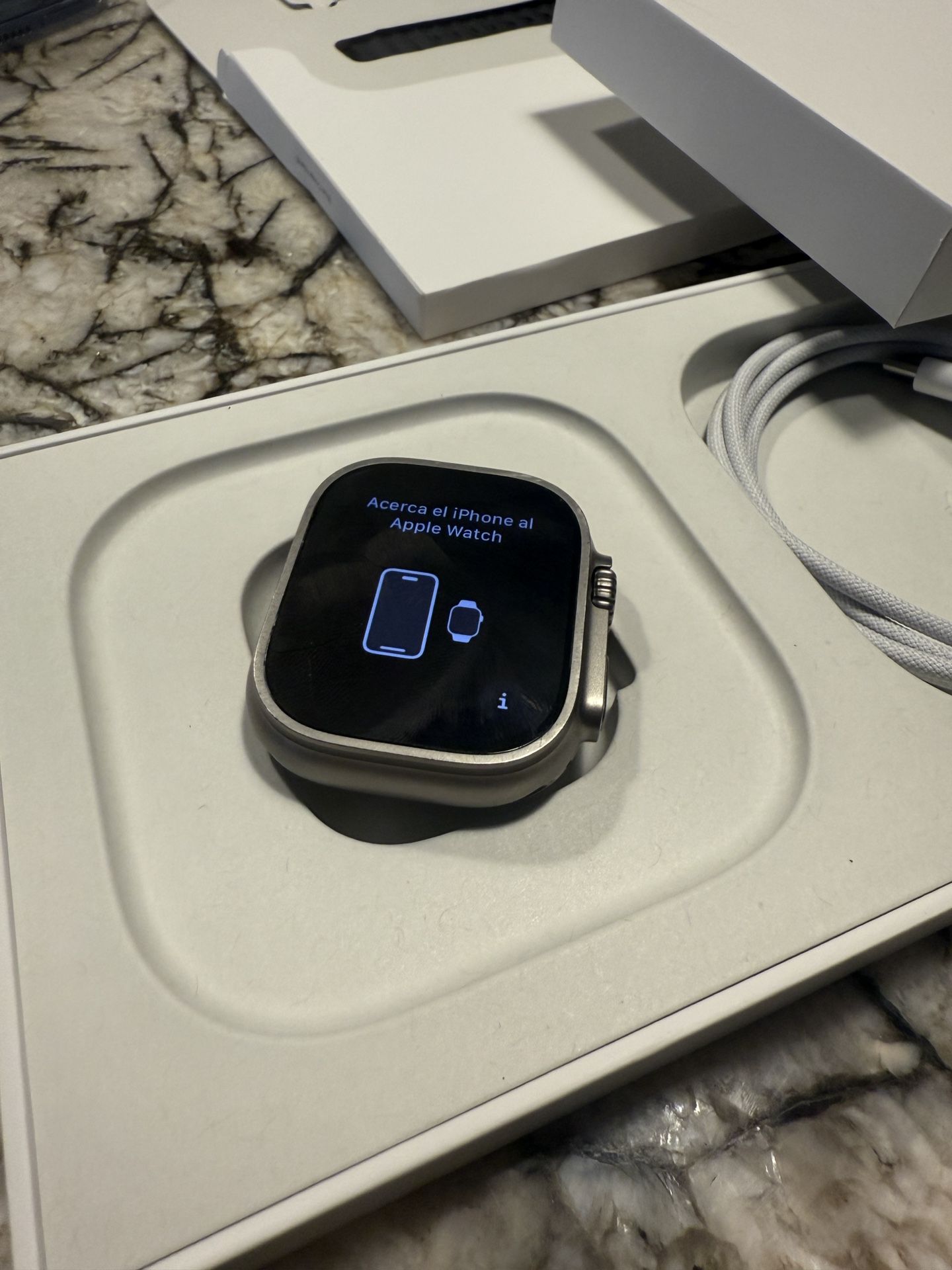 Apple Watch Ultra 2 49mm GPS + Cellular 
