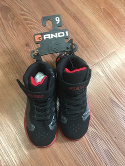 NWT boys black sport shoes size 7 9