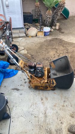 Front throw lawn mower