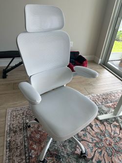 Ergonomic Office Chair - Desk Chair with Adjustable Headrest Lumbar Support Computer Chair - Mesh Comfy Chair with Flip-up Armrests - Gaming Chairs fo