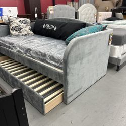 $199 Twin Twin Day Bed 
