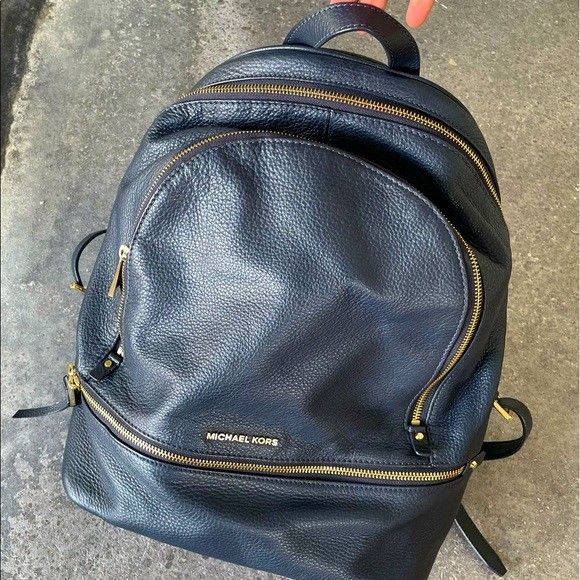 Michael Kors Rhea, Navy blue, EUC