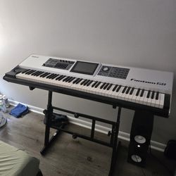 Roland Fantom G8