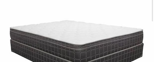 Queen Size Promenade Charlesworth Pillow Top