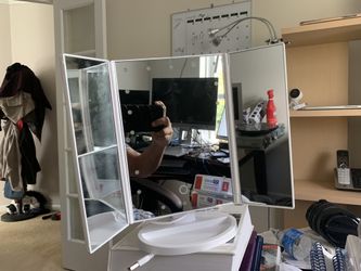 Beauty electric mirror
