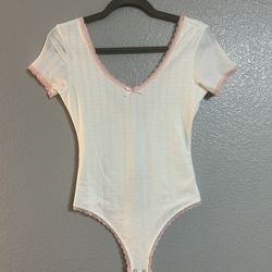 Women’s white pink lace detail low back shirt bodysuit size small