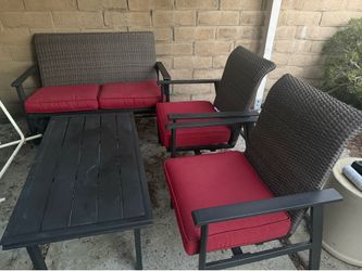 Hampton Bay Patio Furniture set - Excellent Condition - Like New
