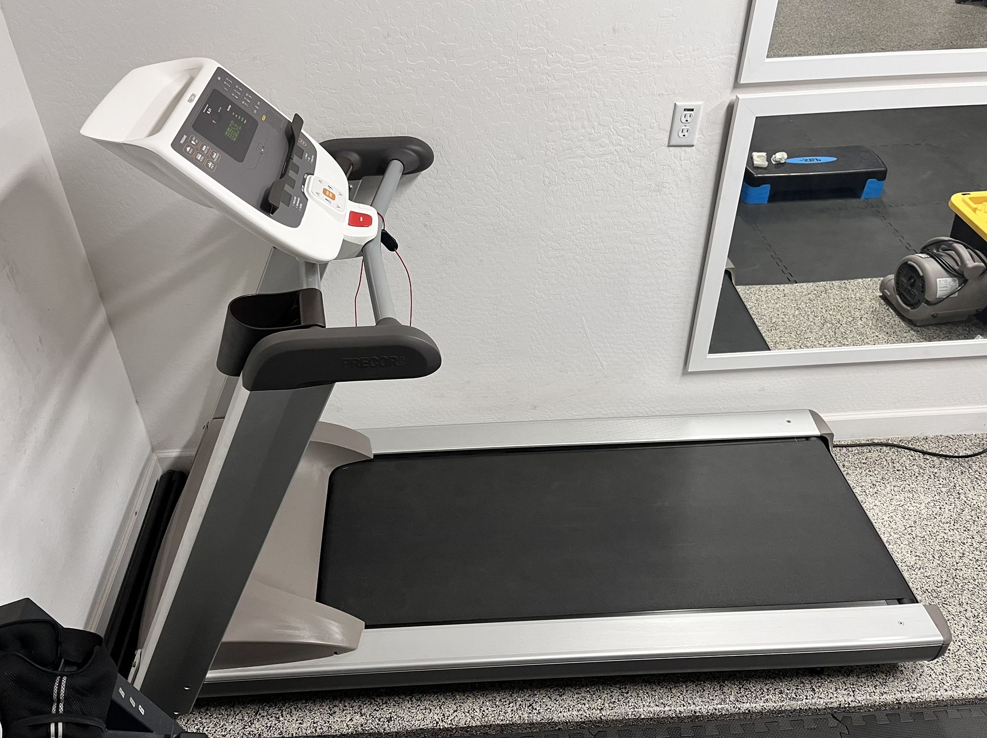 Precor 9.31 Treadmill