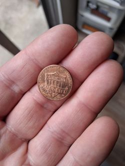 2017 lincoln penny with the shield