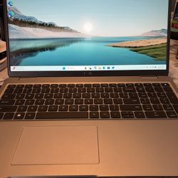 DELL 5520 LATITUDE LAPTOP  INTEL CORE I5-1145G7