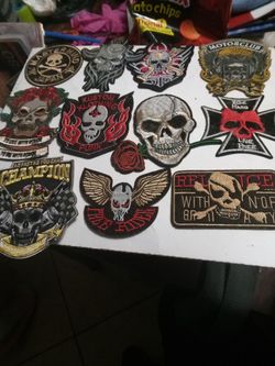 Iron on patches (skulls)