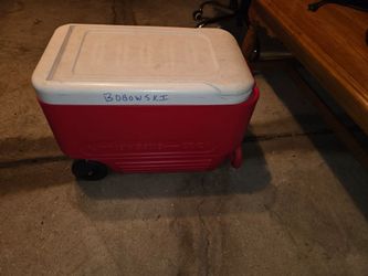 Igloo cooler