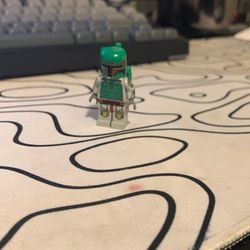 Found this Lego from star wars and someone offered 200 for it at a auction